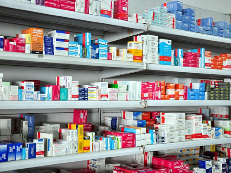 Procon multa farmácias de Marília por irregularidades