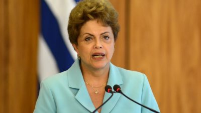 “Não contem com renúncia”, diz Dilma Rousseff