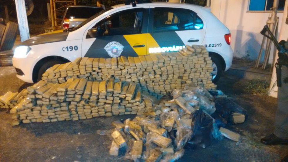 Polícia apreende mais de 10 toneladas de maconha