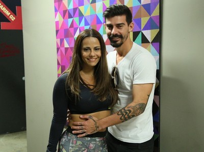 Faustão vai bancar casamento de Viviane Araújo