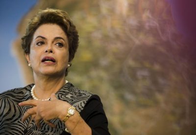 Ação popular pede ‘fim das regalias’ a Dilma