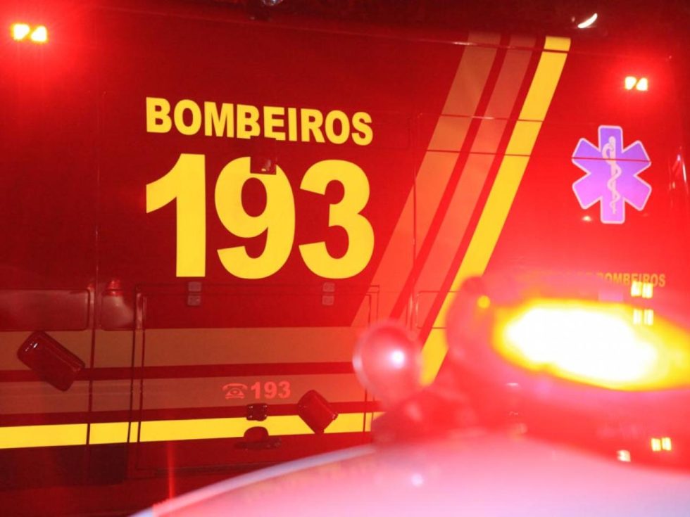 Bombeiros salvam bebê de dois meses engasgado