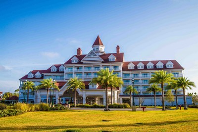 Criança é arrastada por jacaré em resort da Disney