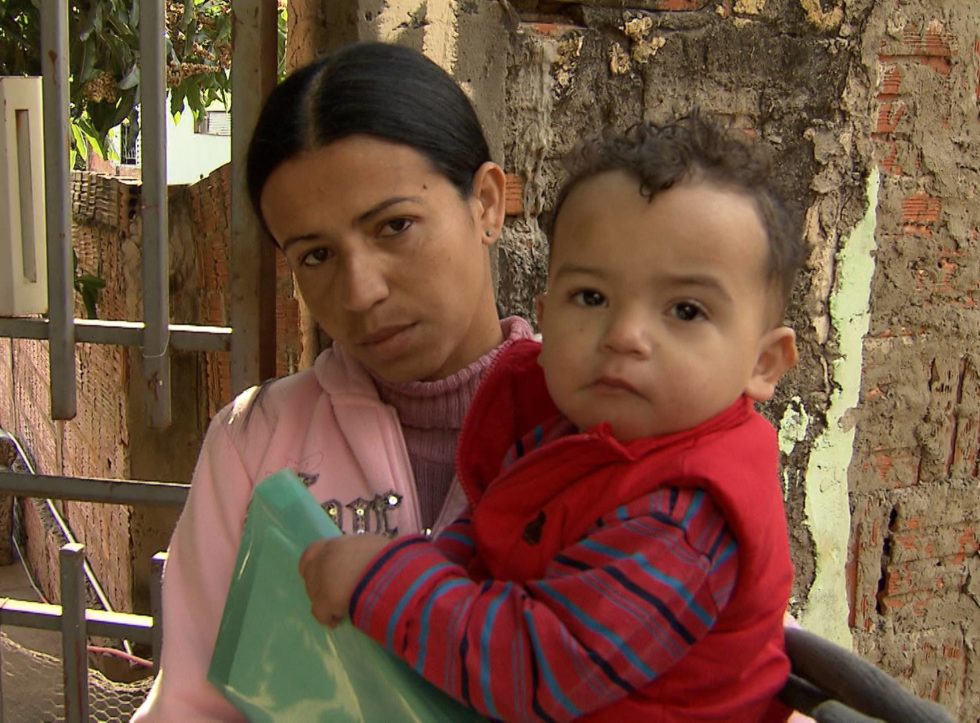 Mães marilienses sofrem com falta de leite especial