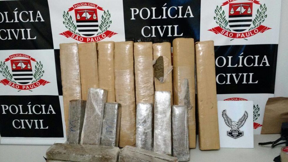 Polícia prende homem que guardava maconha