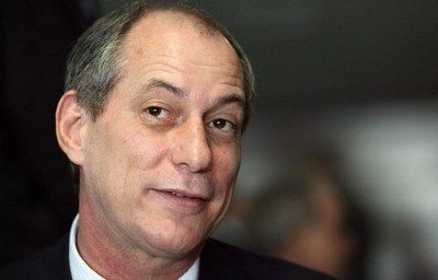 Ciro Gomes é flagrado em aplicativo de paquera