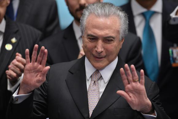 Michel Temer toma posse como presidente