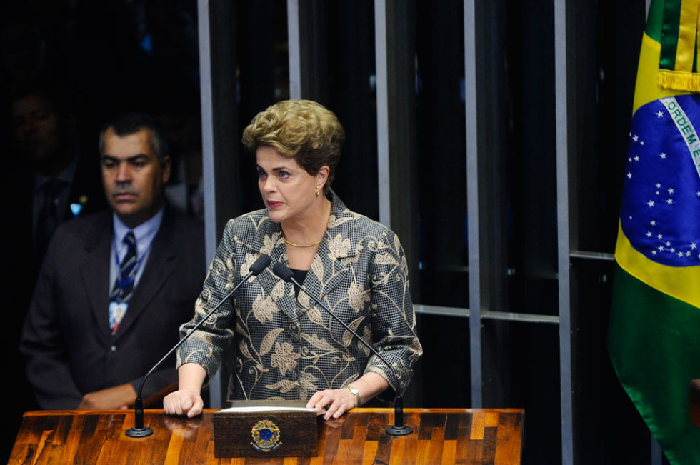 Senado aprova impeachment e Dilma é afastada