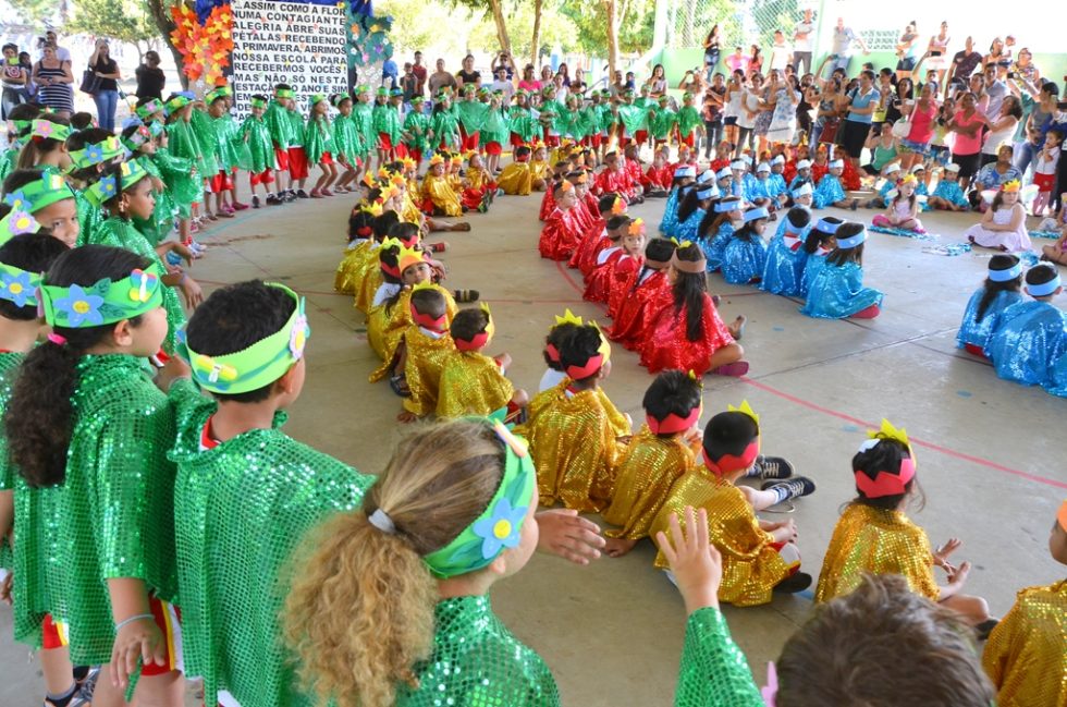 Prefeitura entrega a reforma da Emei “Arco-Iris”