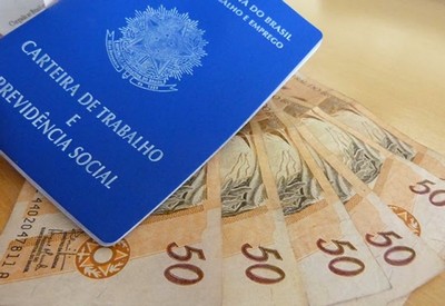 Trabalhadores têm até hoje para sacar abono do PIS