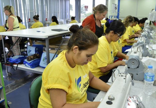 Ceprom terá cursos de maquiagem e cuidador de idosos