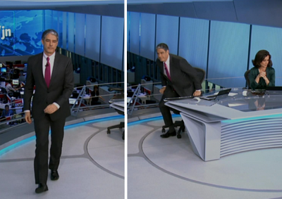 Bonner sai caminhando pelo estúdio do Jornal Nacional