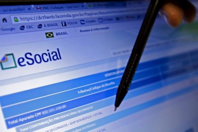 Empregadores domésticos têm até hoje para pagar eSocial