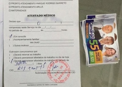 Médico troca atestado por voto