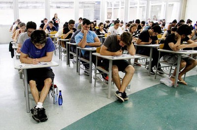 Candidatos erram mais em exatas no Enem