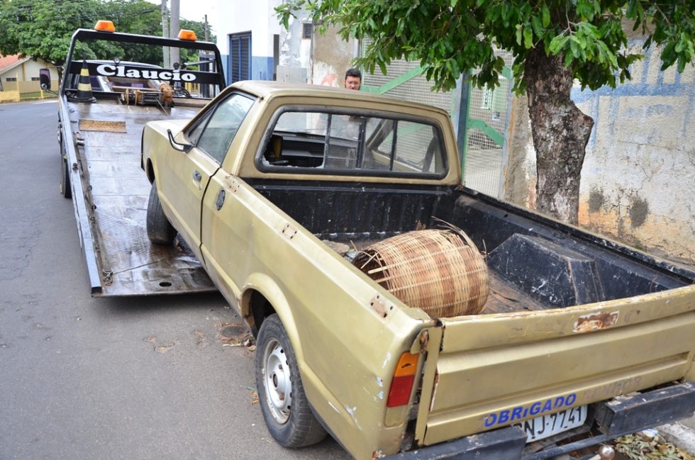 Emdurb inicia retirada de veículos abandonados