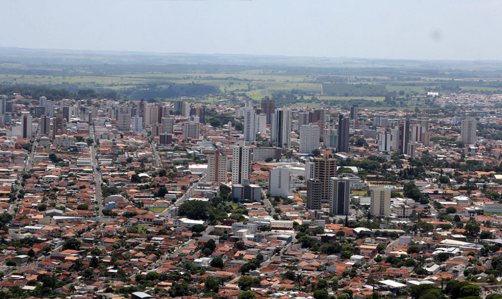 Mais de 2 mil empresas abriram em Marília este ano