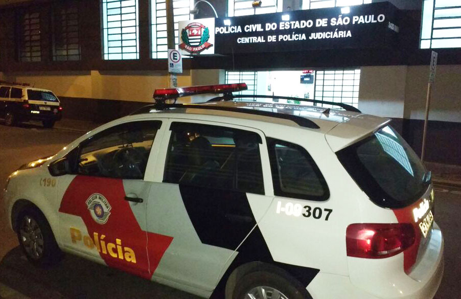 “Homem-macaco” rouba bolsa no centro de Marília