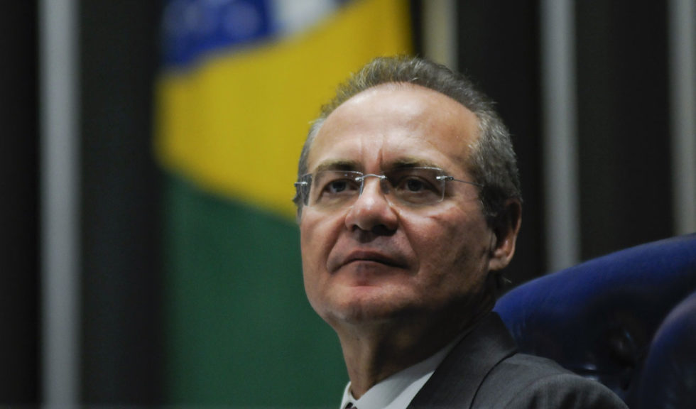 O presidente do Senado, Renan Calheiros (PMDB-AL), conduz sessão deliberativa