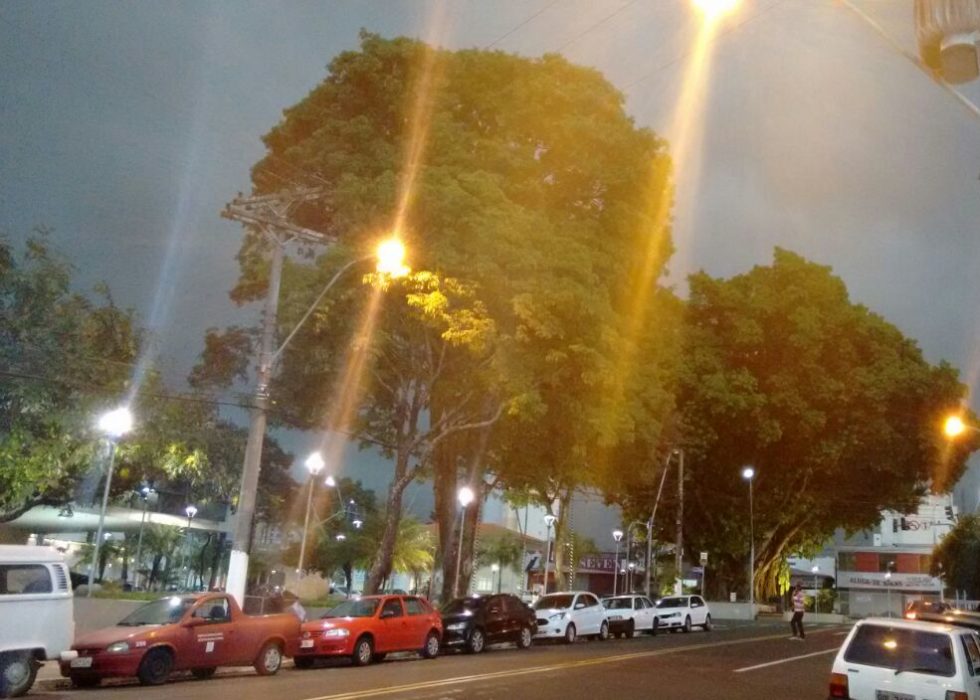 Chuva alivia forte calor em Marília e região