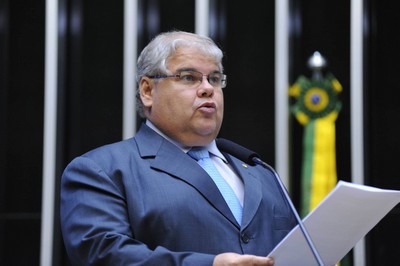 Câmara pretende fazer reforma política fatiada