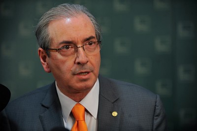 Defesa entra com pedido de liberdade de Cunha