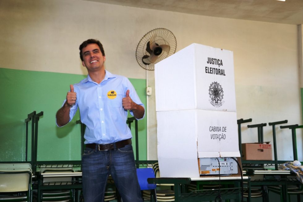 Vinícius Camarinha vota e faz avaliação da campanha