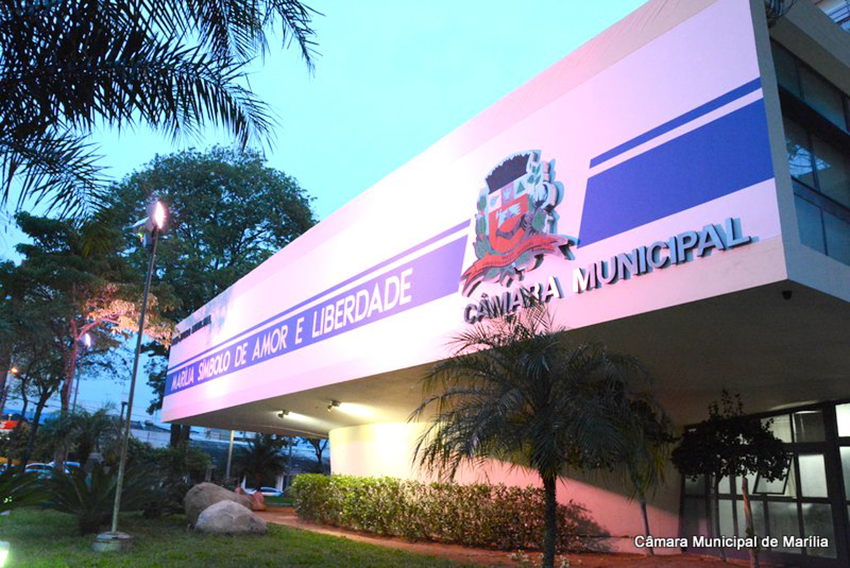 Plano de carreira rouba a cena na Câmara de Marília