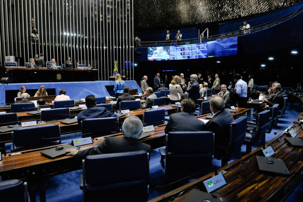 Senado aprova PEC do Teto dos Gastos Públicos