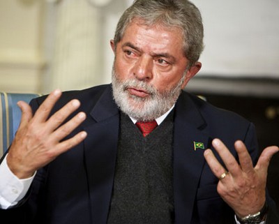 Vaquinha de Lula alcança apenas metade da meta