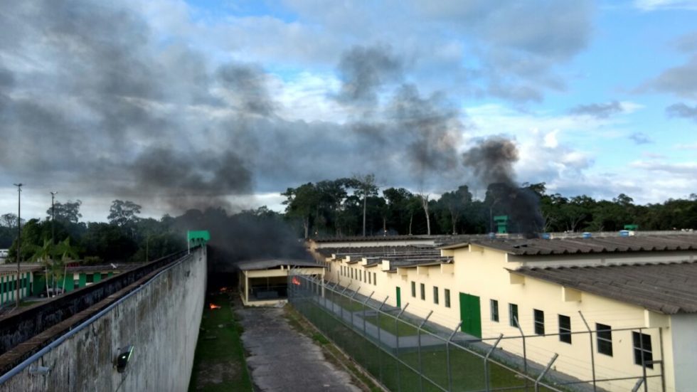 Família de cada preso morto deve receber R$ 50 mil