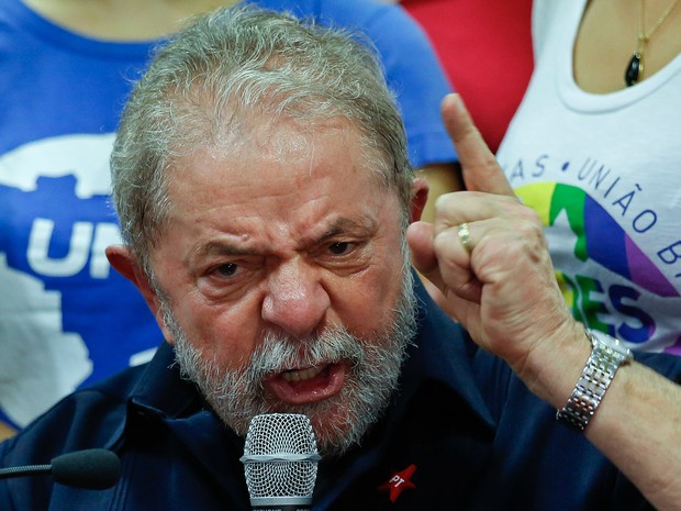 PT pretende lançar Lula candidato em abril