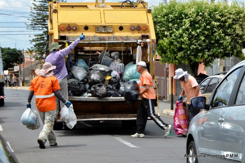 Prefeitura divulga novo itinerário da coleta de lixo