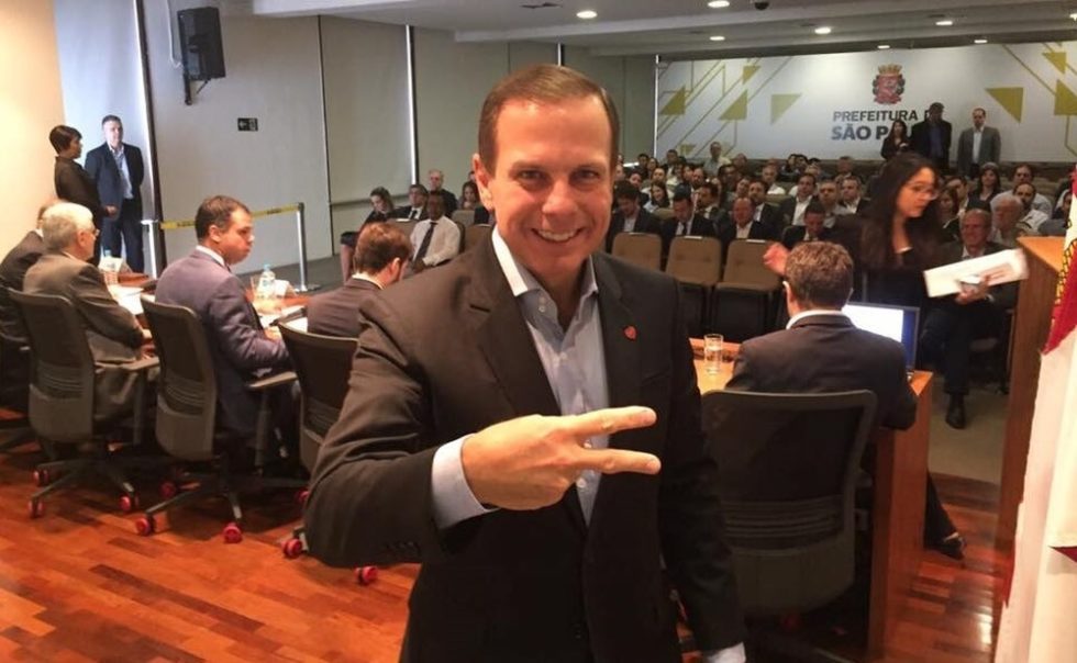 Briga entre Doria e Amazon rende doações para SP