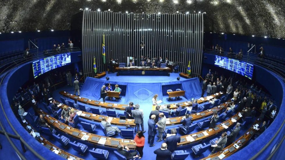 Líder do PSDB no Senado diz que projeto do foro privilegiado precisa ser revisto