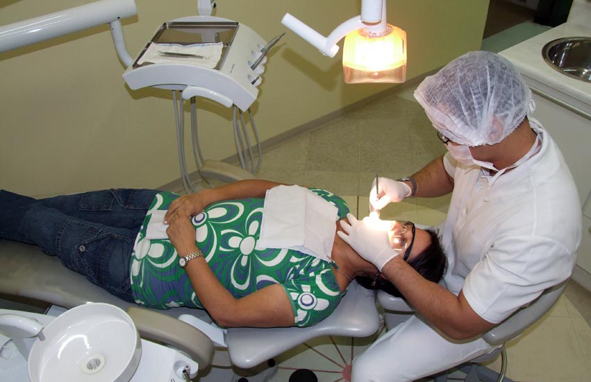 Unimar oferece tratamento odontológico gratuito