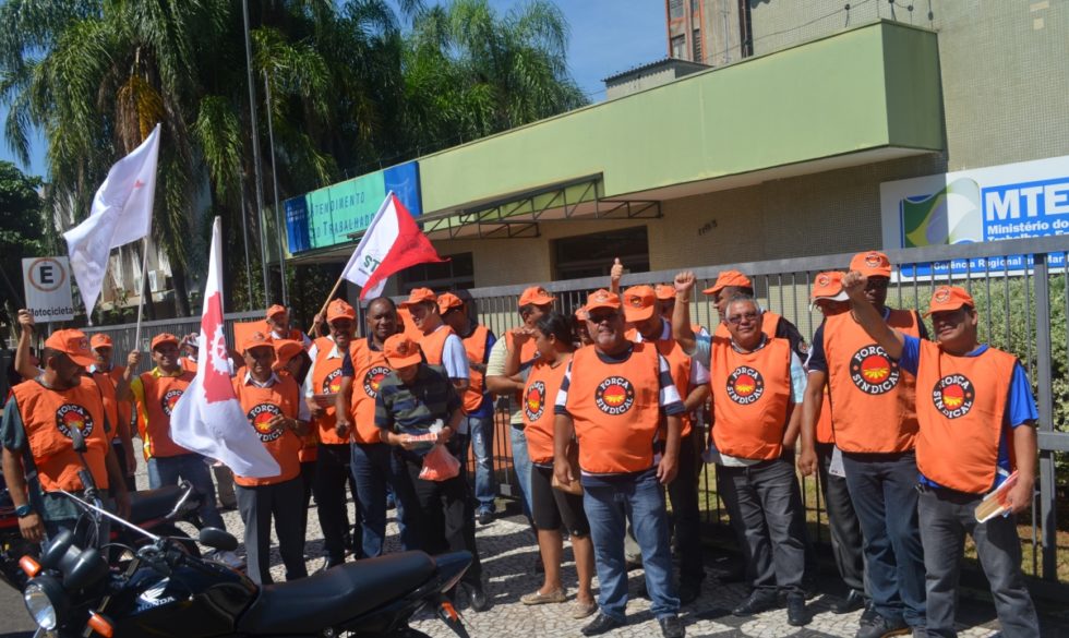 Presidente do TST apoia fim de imposto sindical