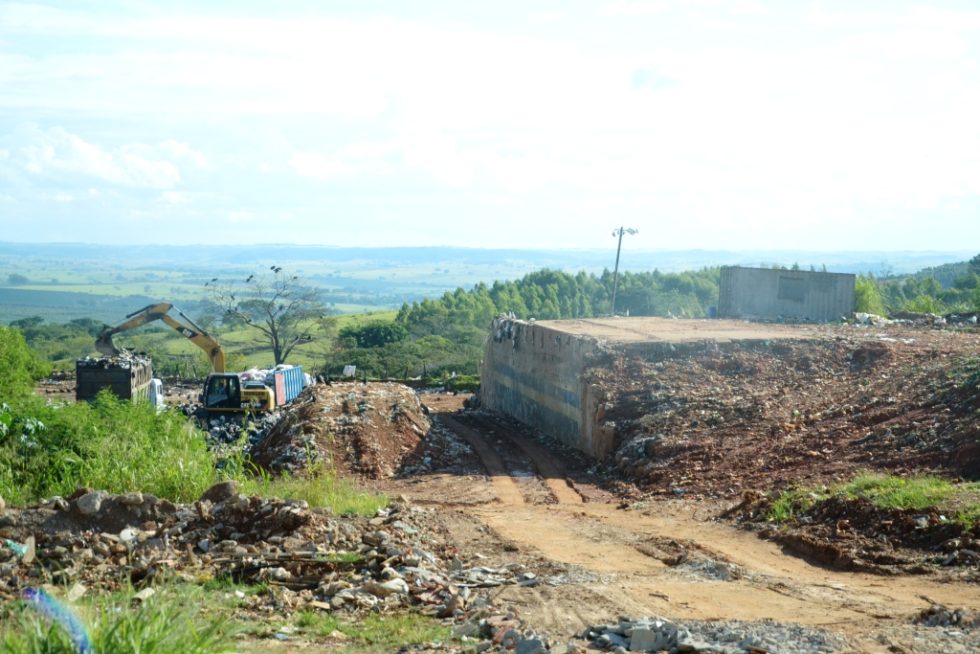 Área do transbordo de lixo pode ser interditada