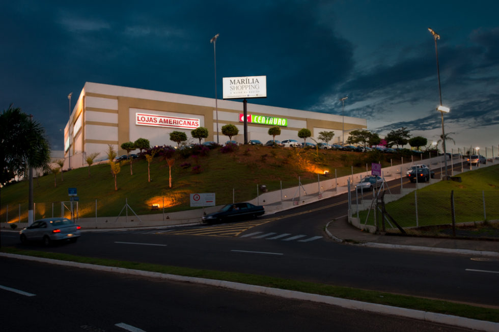 Apae de Marília ganha tarde de diversão em shopping