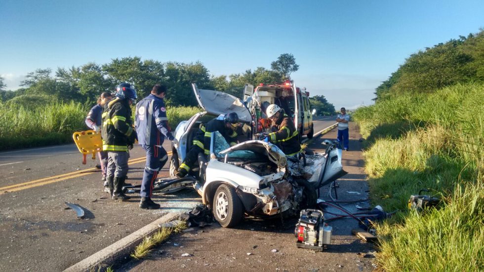 Mulher fica gravemente ferida em acidente na região