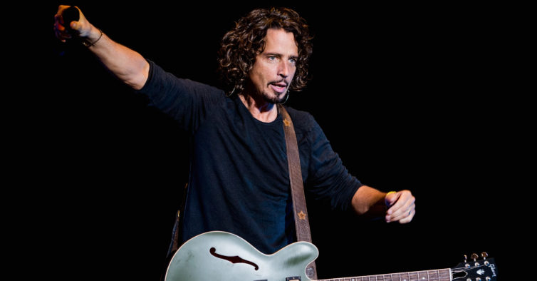 Famosos lamentam a morte precoce de Chris Cornell