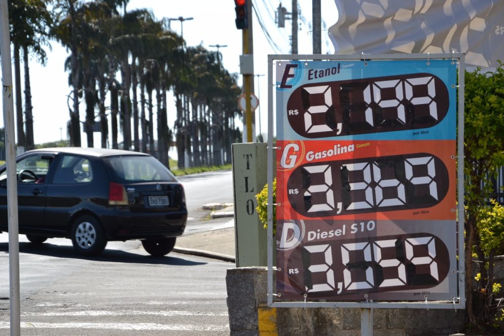 Preço do combustível dispara em Marília