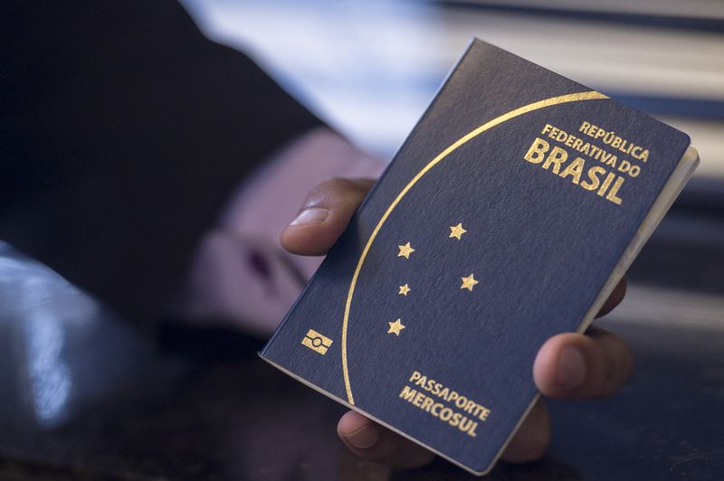 Polícia Federal vai retomar emissão de passaportes