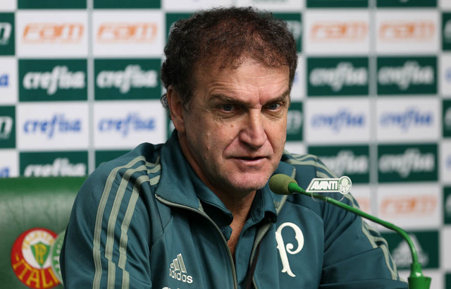 Cuca diz que não deixará o Palmeiras