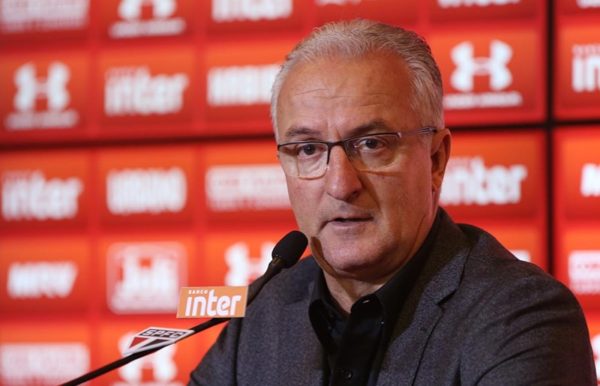 Dorival promete São Paulo sem novidades em clássico