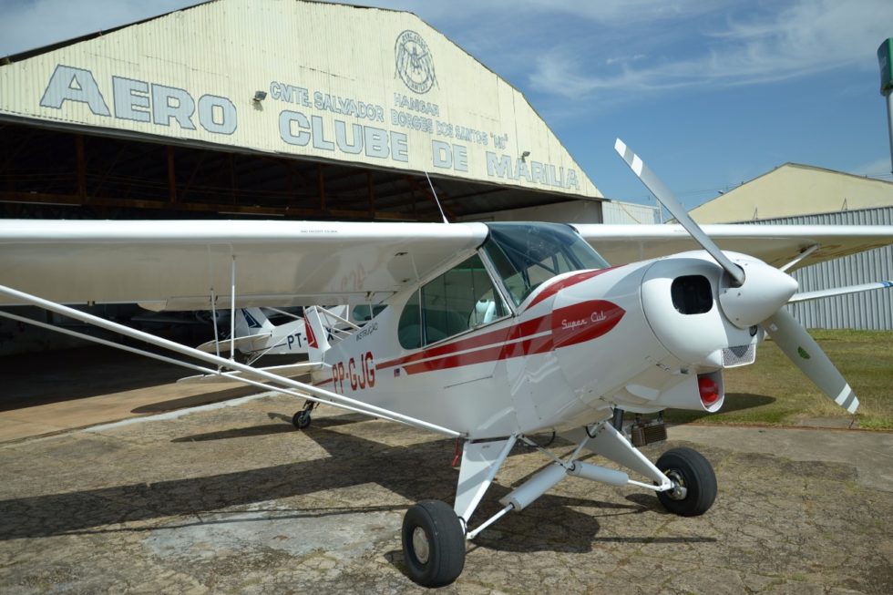 Aeroclube de Marília oferece cursos de piloto e comissário