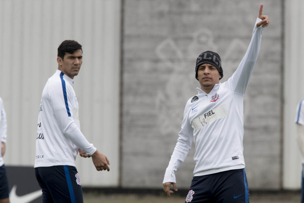 Arana e Balbuena desfalcam o Corinthians