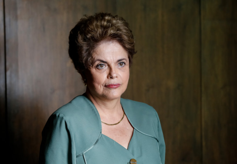 Após impeachment, PT não sabe o que fazer com Dilma