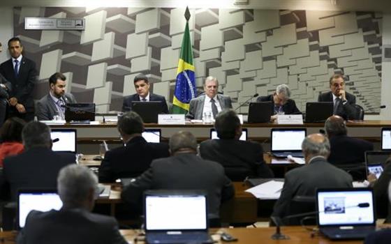 Câmara aprova texto-base da MP que cria a TLP