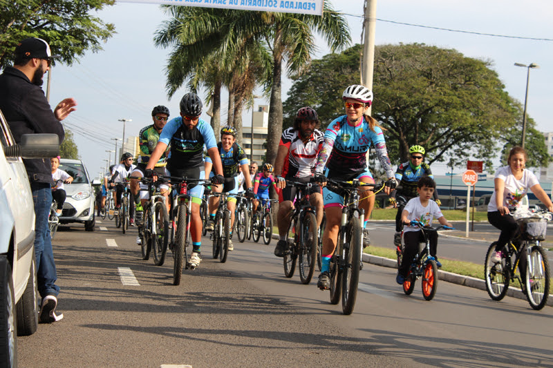 Semana do McDia Feliz é aberta com pedalada